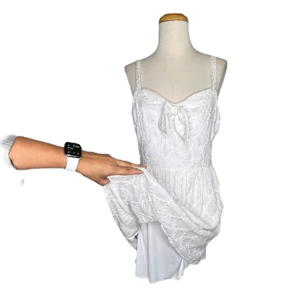 Love, Nickie Lew Eyelet Strappy Cami Mini Dress Sz M White Lined Sweetheart NWT - Picture 8 of 10